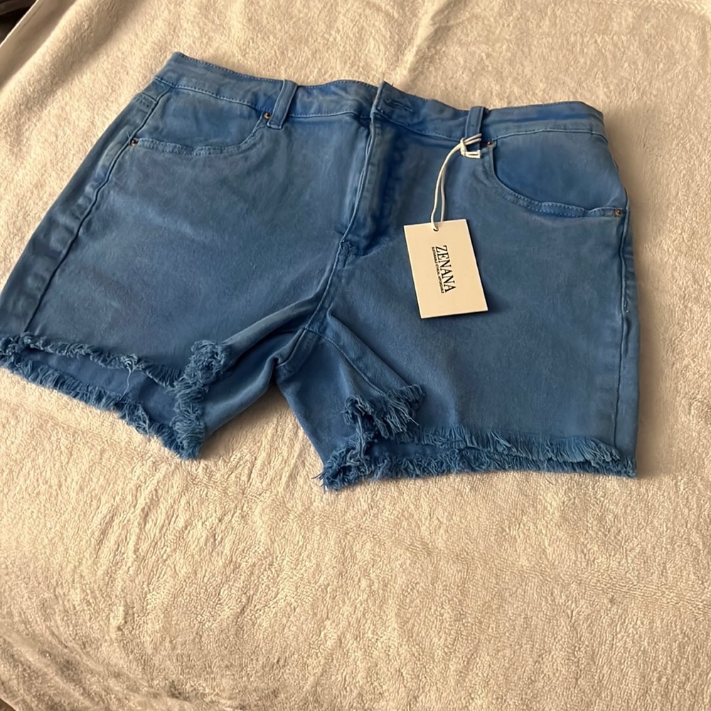 NWT Zenana Acid Washed Frayed Cutoff Hem Shorts. Ocean Blue. Large (10-12)